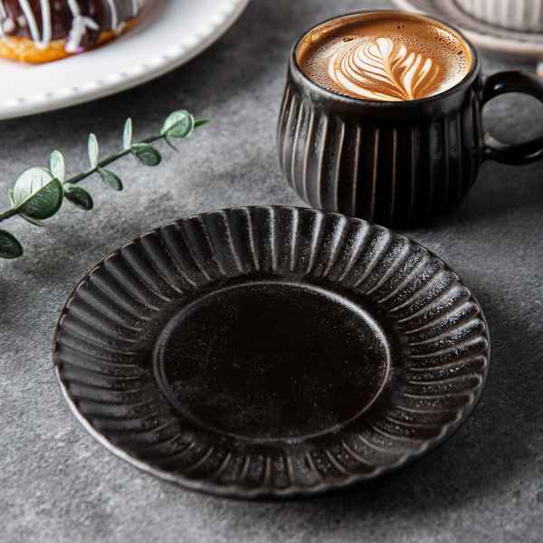Coffee cup and saucer series with simple and unique patterns