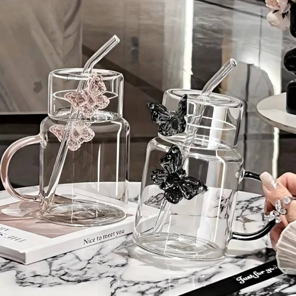 Fashionable and exquisite office borosilicate creative cold water glass with straw lid