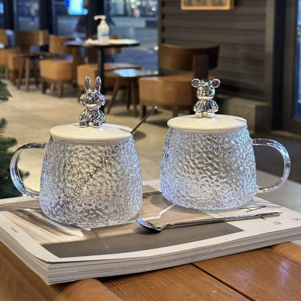 Simple style glass coffee cup with cartoon bear lid 400ML transparent glass coffee cup