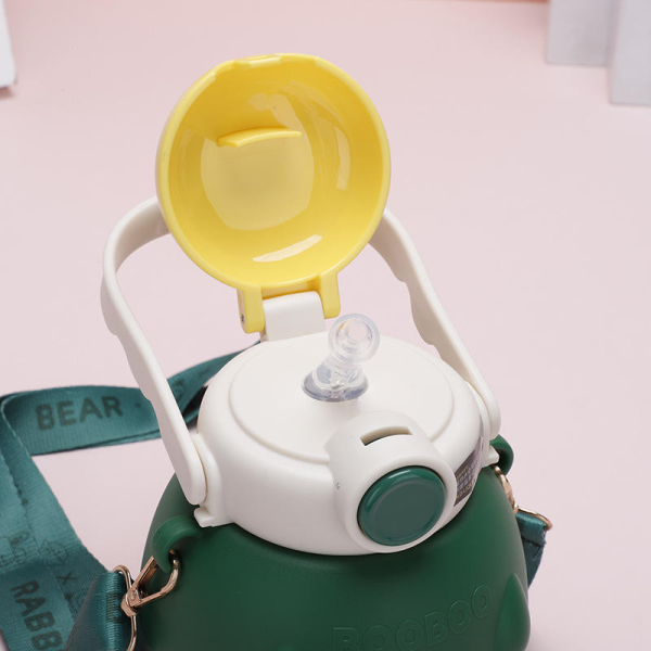 High-quality plastic cup for summer students, large capacity portable cup